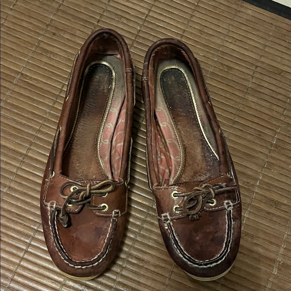 Sperry Rustic Brown Leather Boat Shoes with Leather